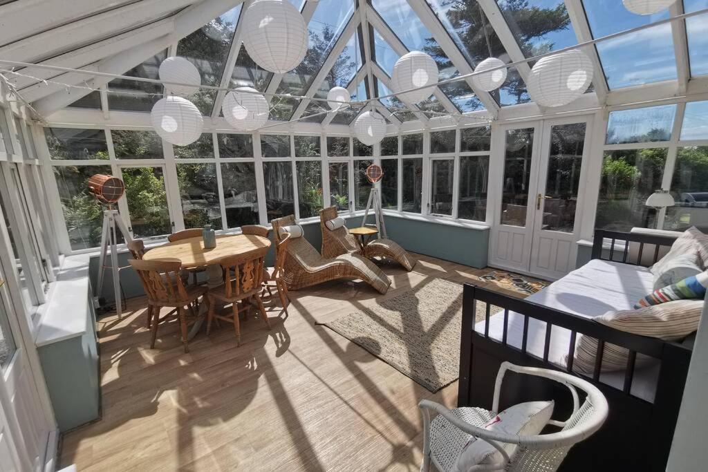 Cosy, Coastal Retreat With A Large Garden Vila Monreith Exterior foto