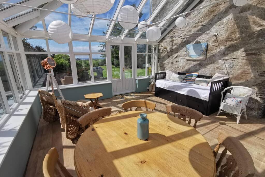 Cosy, Coastal Retreat With A Large Garden Vila Monreith Exterior foto
