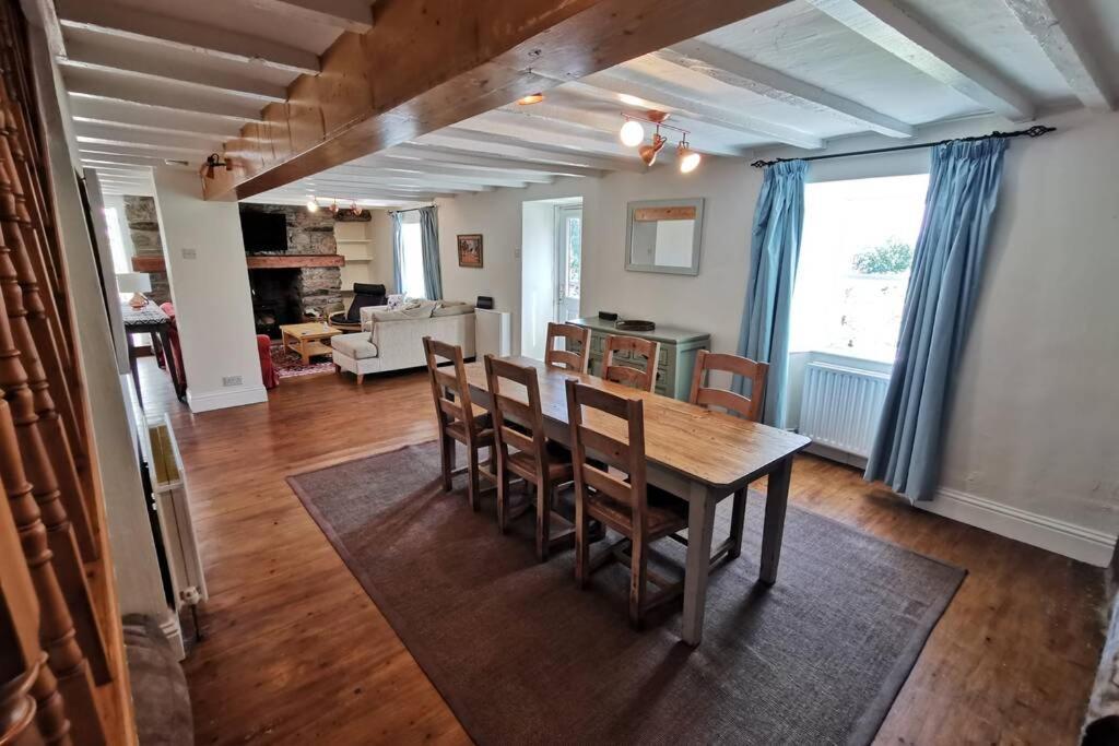 Cosy, Coastal Retreat With A Large Garden Vila Monreith Exterior foto